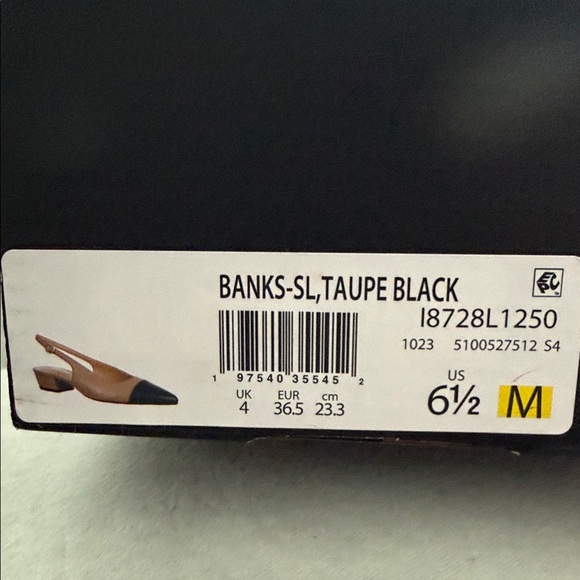 Naturalizer Two-Tone Pointed Slingback Flats in Blush and Black - Picture 9 of 11